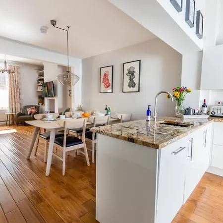 48 Fairfax Street Holiday home